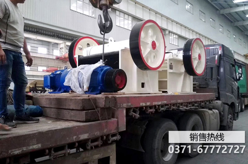山东鑫达机械有限公司——专业制造煤矸石、页岩制砖原料处理设备